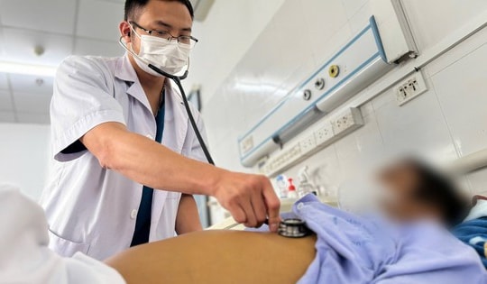 Người đàn ông ở Hải Dương nguy kịch do dùng thuốc điều trị viêm gan B theo cách này