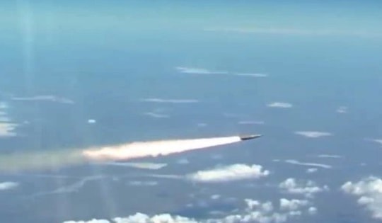 Nga xác nhận tấn công các cơ sở quân sự Ukraine