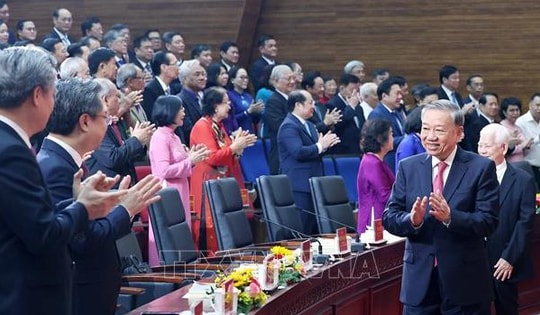 Lãnh đạo Đảng, Nhà nước dự Lễ công bố các nghị quyết, quyết định sáp nhập đơn vị hành chính