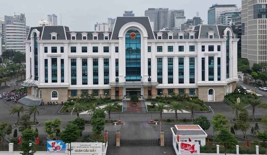 Hà Nội công bố danh sách 126 Bí thư, Chủ tịch xã, phường mới