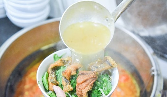 Rót 300 triệu đầu tư bán bún cá, chủ quán 'trắng tay' sau 2 tháng