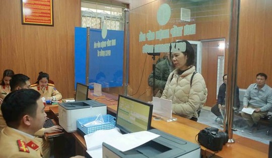 Từ hôm nay (1/7), người dân được đăng ký xe tại tất cả công an cấp xã trong tỉnh