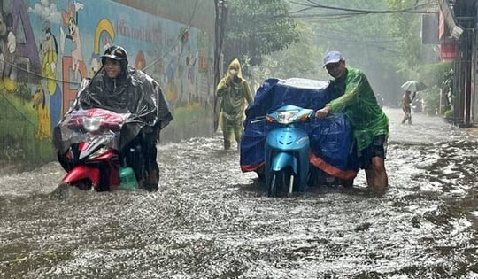 Miền Bắc tiếp tục mưa dông, cục bộ có nơi mưa rất lớn