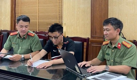 Khởi tố vụ án lộ đề môn Toán, thí sinh dùng AI giải đề ngay trong phòng thi