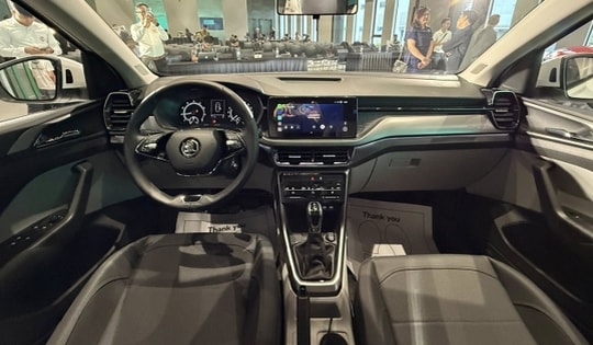 Xe gầm cao SUV hạng B giá 589 triệu đồng tại Việt Nam đẹp long lanh vượt trội Mazda CX-3, rẻ hơn Kia Seltos và Hyundai Creta