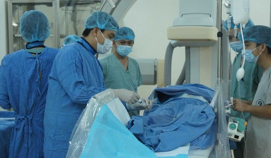 Đãi ngộ đặc biệt với nhân lực y tế chất lượng cao: Chìa khóa giữ chân và tạo động lực lâu dài