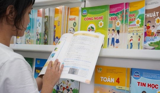 Lộ trình nào cho sách giáo khoa trong thời gian chờ cập nhật địa giới hành chính?