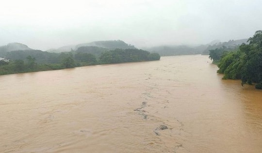 Phát hiện thi thể người đàn ông trên sông Lô