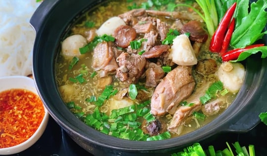 Sấu vào mùa giá rẻ, tranh thủ mua về làm ngay các món ăn cứ có thêm sấu là 'ngon gấp bội', giải nhiệt cực tốt này