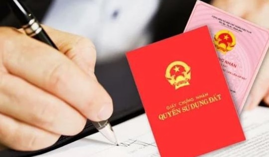 Chủ tịch xã được cấp sổ đỏ cho người dân từ tháng 7/2025