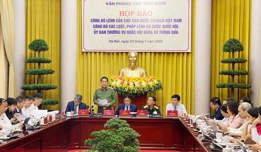 Công bố Lệnh của Chủ tịch nước về 16 Luật, Pháp lệnh vừa được Quốc hội, UBTVQH thông qua