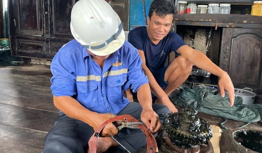 Kịp thời khắc phục sự cố cho tàu cá của ngư dân Gia Lai tiếp tục vươn khơi