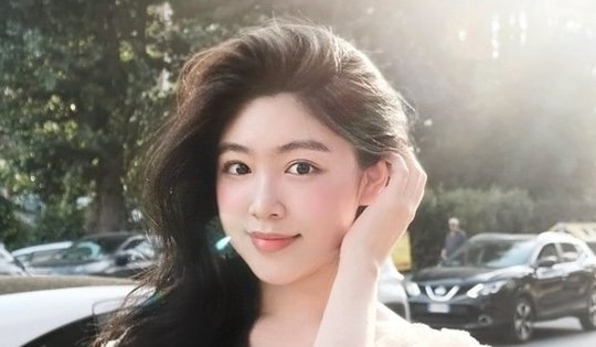 Con gái MC Quyền Linh 'đẹp phát sáng' như công chúa Disney ở châu Âu