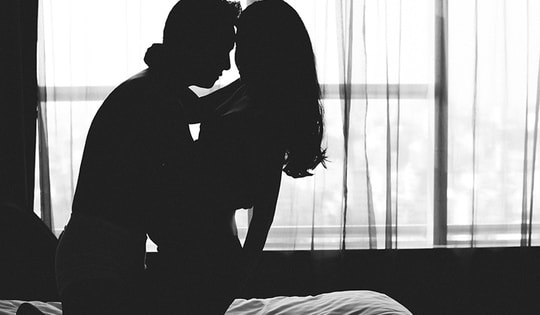 Sức mạnh của những lời thì thầm trong đêm