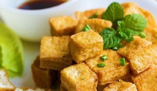 Rán đậu đừng cho ngay vào chảo, thêm 2 bước đậu vàng giòn, không lo vỡ nát