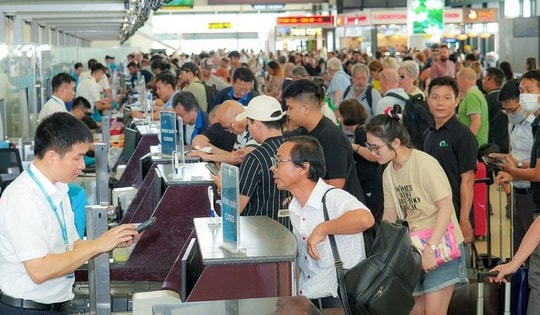 Hãng bay cập nhật thông tin vé máy bay phù hợp với địa giới hành chính mới