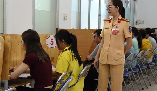 Hà Nội: Cứ 10 người thi bằng lái xe thì có đến 6 người trượt, nguyên nhân do đâu?