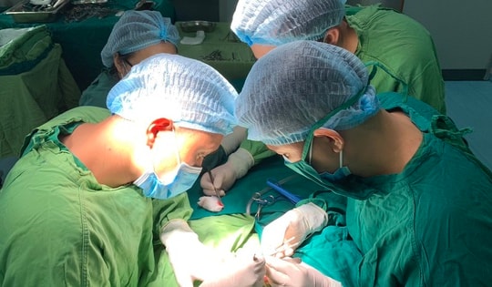 Từ ca bệnh nhi thủng dạ dày được cứu sống, làm gì để phòng ngừa cho trẻ?