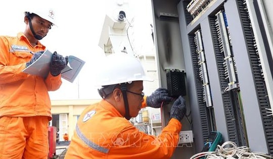 EVN yêu cầu điện lực các cấp trực tiếp giải đáp về hóa đơn tăng bất thường