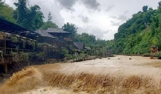 Nắng nóng, nhiều khu vực vẫn nguy cơ cao lũ quét, sạt lở đất