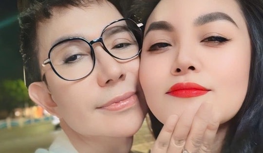 Hôn nhân 27 năm của nam nghệ sĩ đình đám và hoa khôi Hải Phòng: Yêu say đắm bất chấp tin đồn giới tính