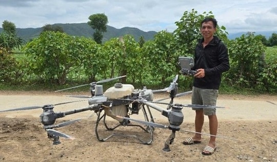 Người đàn ông dùng drone cứu 2 trẻ khỏi dòng nước xiết: 'Tim tôi như rớt ra ngoài'