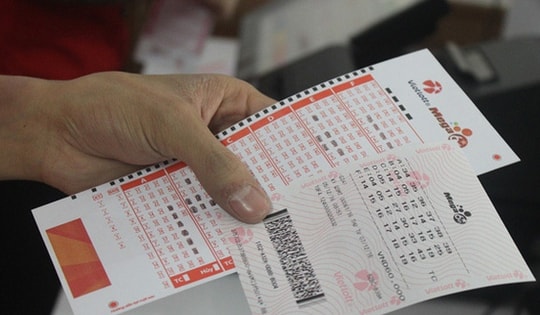 Thêm 2 người cùng đổi đời nhờ trúng độc đắc Vietlott