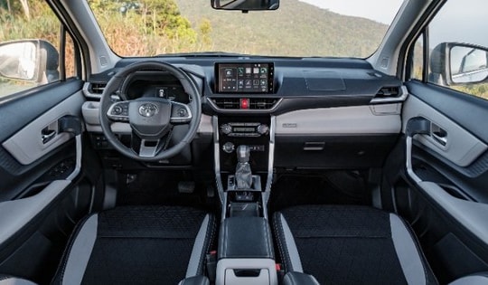 Mua xe MPV 7 chỗ giá khoảng 700 triệu đồng cho cả gia đình: Chọn Mitsubishi Xpander hay Honda BR-V?