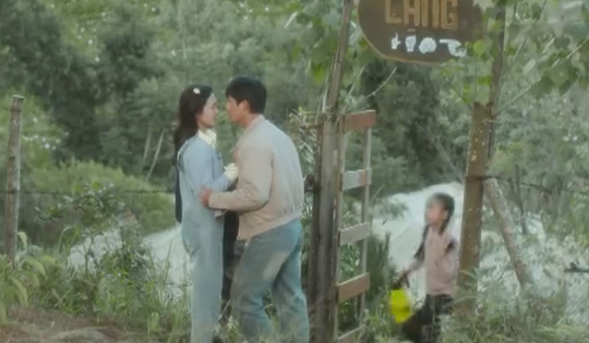 'Mặt trời lạnh' mới nhất (tập 16): Sơn Dương muốn hôn Lam Anh, Tuấn Trần phát hiện bí mật của Mai Ly