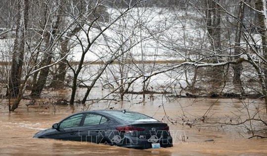 Tổng thống Mỹ tuyên bố thảm họa quy mô lớn tại Texas