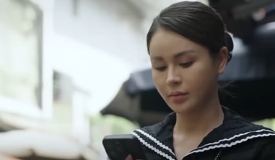 'Dịu dàng màu nắng' mới nhất (tập 26): Lan Anh bị nhân viên chống đối, Xuân cảnh báo Nam