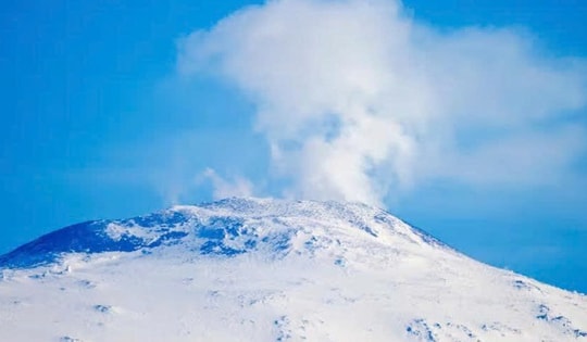 Biến đổi khí hậu có thể kích hoạt làn sóng phun trào núi lửa dữ dội?