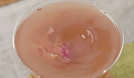 Học ngay cách làm trà vải hoa hồng siêu mê detox cơ thể, xua tan nắng nóng