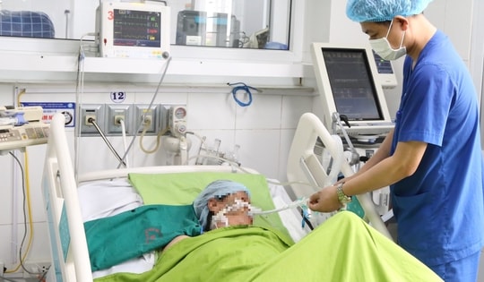 Nắng nóng gay gắt, thận trọng với những dấu hiệu này kẻo đi viện không kịp