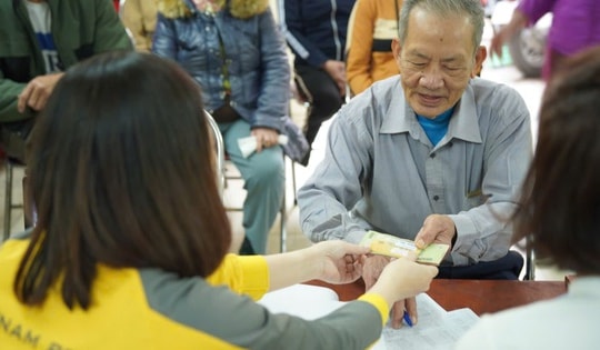 Cách tính lương hưu hàng tháng mới nhất với người lao động