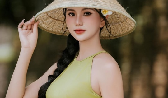 Người đẹp quê Quảng Ninh bất ngờ rủ con gái NSND Trần Nhượng thi Miss Grand Vietnam 2025