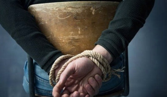 Nữ sinh viên TPHCM sập bẫy 'bắt cóc online', bị chiếm đoạt hơn 800 triệu đồng