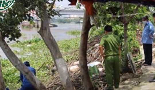 Rợn người phát hiện thi thể nam giới trôi sông Cổ Chiên, bên trong cơ thể có chi tiết lạ