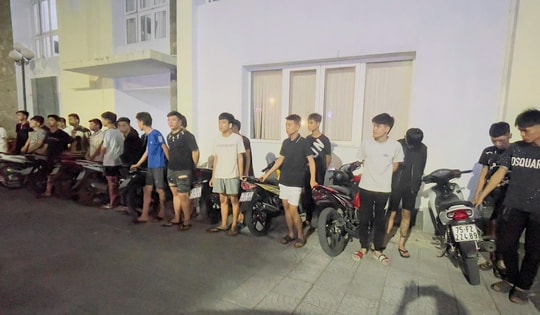 Xử lý hàng chục đối tượng ở Huế mang hung khí đi giải quyết mâu thuẫn