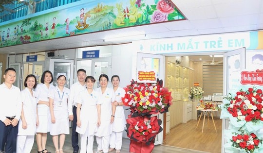 Bệnh viện Trẻ em khai trương Phòng Kính mắt hiện đại