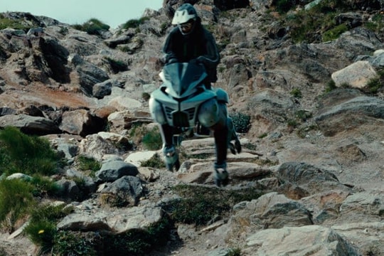 'Chiến mã' Kawasaki chạy bằng hydro gây sốt Nhật Bản