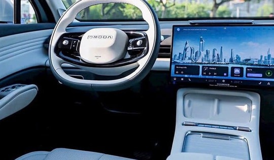 Loạt xe ô tô Trung Quốc gồm cả xe gầm cao SUV thiết kế hiện đại sắp được bán ở Việt Nam rẻ nhất chỉ 200 triệu đồng, đắt nhất bao nhiêu?