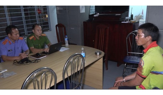 Mâu thuẫn trong cuộc nhậu, 2 anh em ruột đâm 2 người tử vong