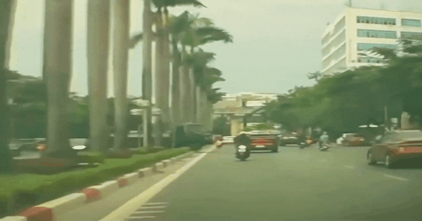 Phạt nặng tài xế điều khiển xe tải 'trèo' qua dải phân cách đường Lê Đức Thọ