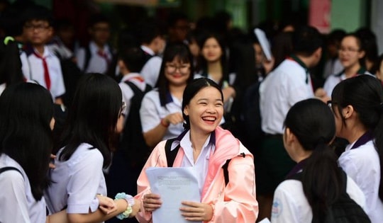 Tin sáng 13/7: Hàng chục triệu học sinh, sinh viên được hỗ trợ tối thiểu 50% mức đóng BHYT; Hà Nội cấm xe máy chạy xăng dầu trong Vành đai 1 từ tháng 7/2026