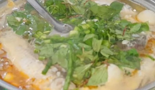 Đây mới là bí quyết nấu cháo cá diếc rau răm thơm ngon mềm ngọt đơn giản