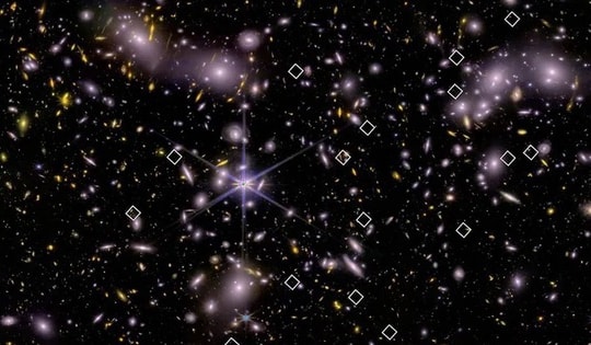 Thứ biến đổi vũ trụ 13 tỉ năm trước lộ ra trong bức ảnh NASA