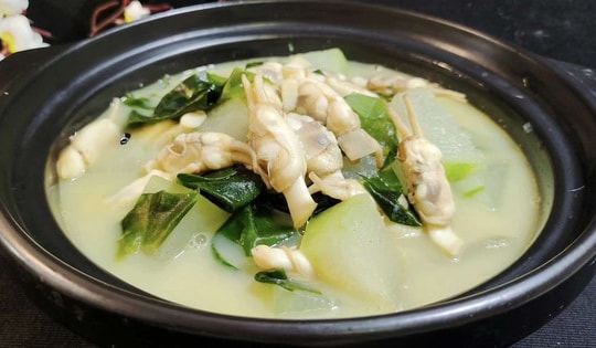 Tôi thường nấu món canh này vào mùa hè, nguyên liệu phổ biến mà vị thanh mát, cả nhà ai ăn cũng khen!