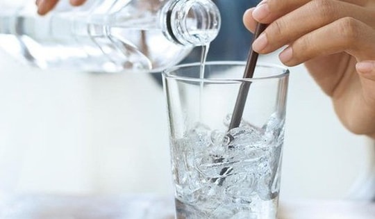 5 thói quen gây hại sức khỏe trong mùa hè