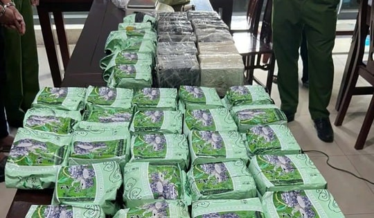 Nghệ An phá đường dây ma túy xuyên quốc gia, thu giữ 60 bánh heroin